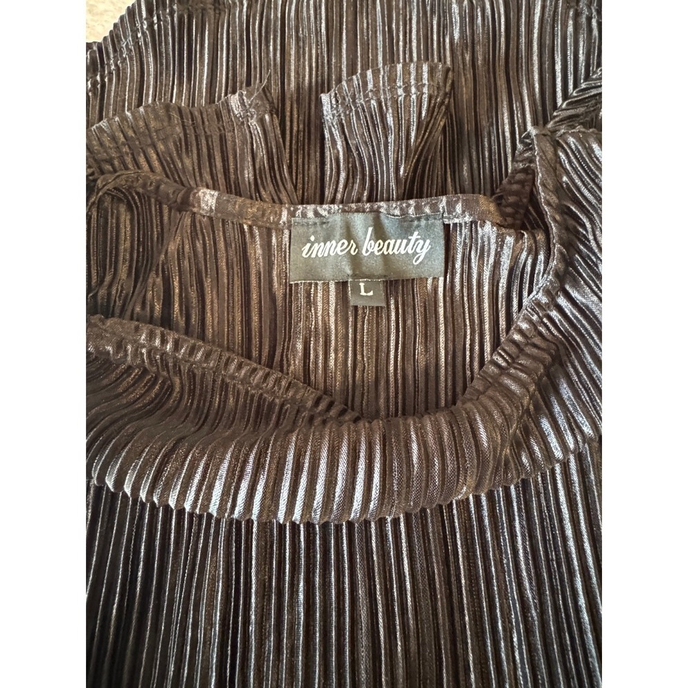 Inner Beauty Pleated Blouse Top Women's L Black Shimmer Stretch NWOT Shirt - Picture 3 of 7